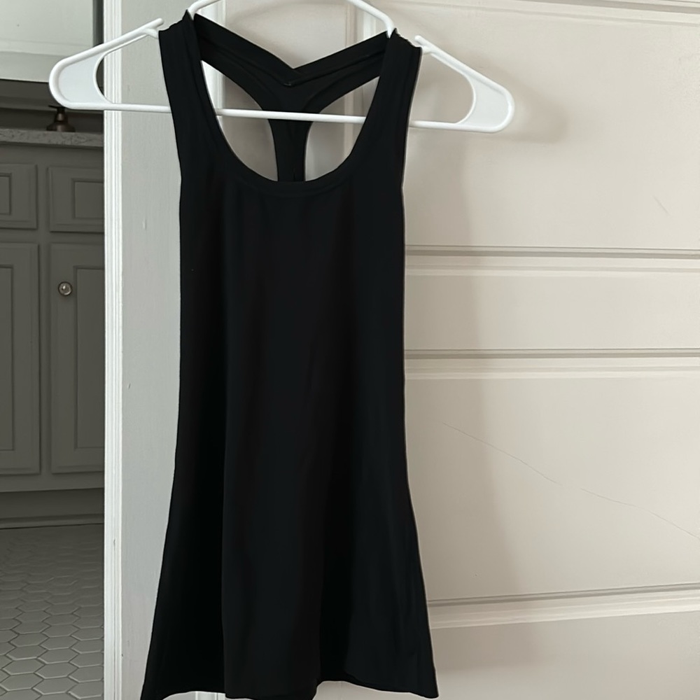Lululemon RARE black Cool Racerback tank top *Nulu size 2